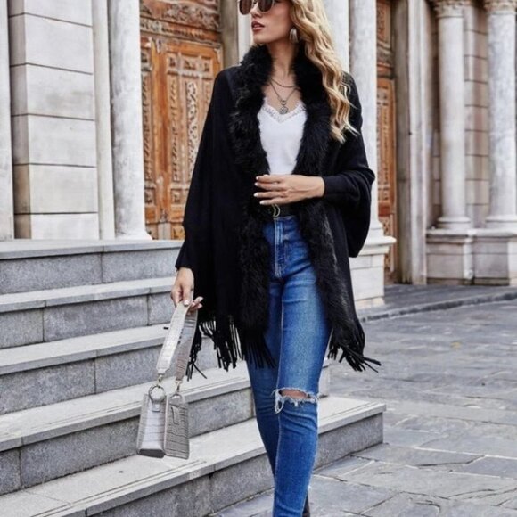 Black Faux fur & fringe Detail Batwing Sleeved Open front Knit Sweater Cardigan - Picture 6 of 8